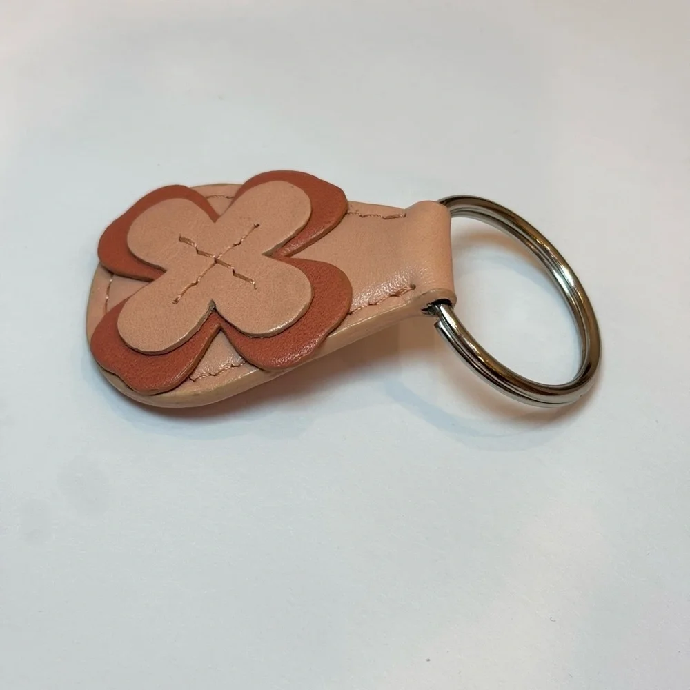 Vintage Etienne Aigner Pink Leather Floral Bloom Keychain Keyring NEW